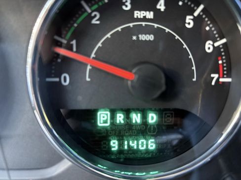 Used 2012 Jeep Wrangler Sahara image 26