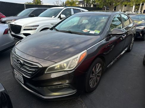Used 2016 Hyundai Sonata Sport w/ Option Group 03 image 2