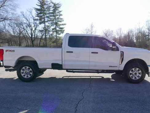 Used 2024 Ford F250 XLT w/ FX4 Off-Road Package image 5