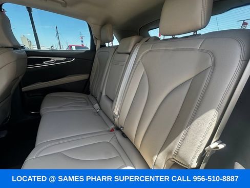 Used 2023 Lincoln Nautilus FWD w/ Premium Package image 20