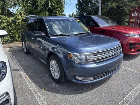 Used 2019 Ford Flex SEL FWD image 2