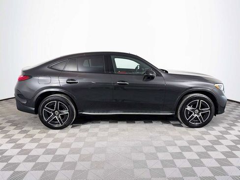 Used 2024 Mercedes-Benz GLC 300 4MATIC image 4