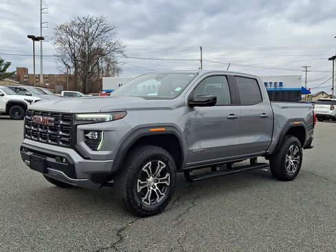 Used 2023 GMC Canyon AT4 w/ AT4 Premium Package image 3
