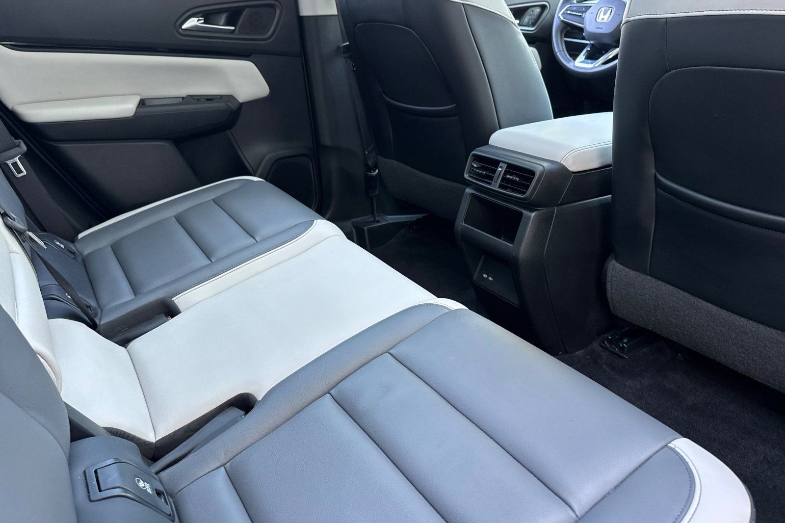 Used 2024 Honda Prologue Touring image 34