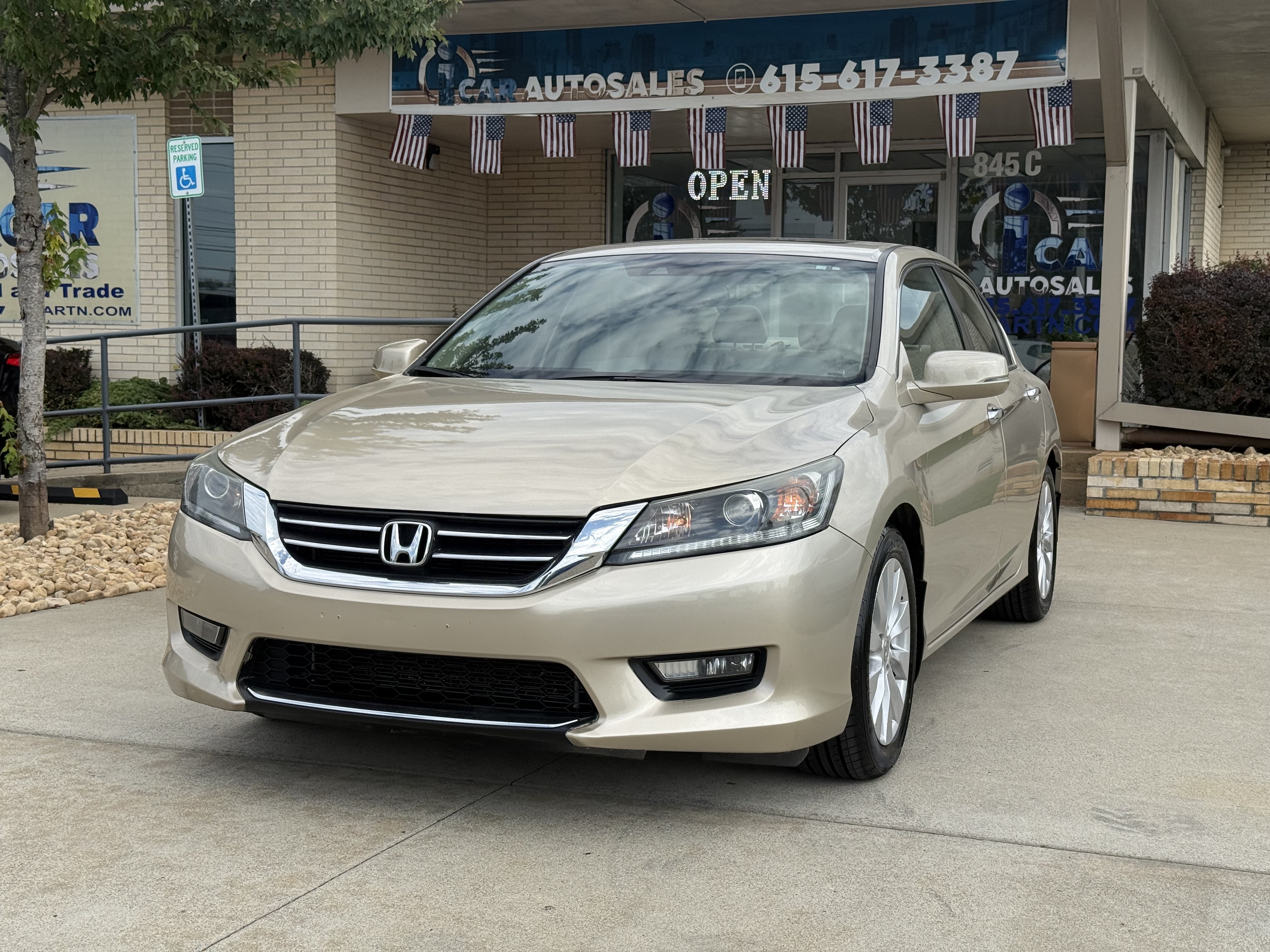 Used 2015 Honda Accord EX-L image 1