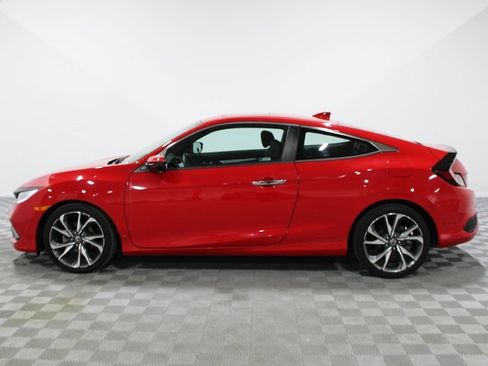 Used 2020 Honda Civic Touring image 3