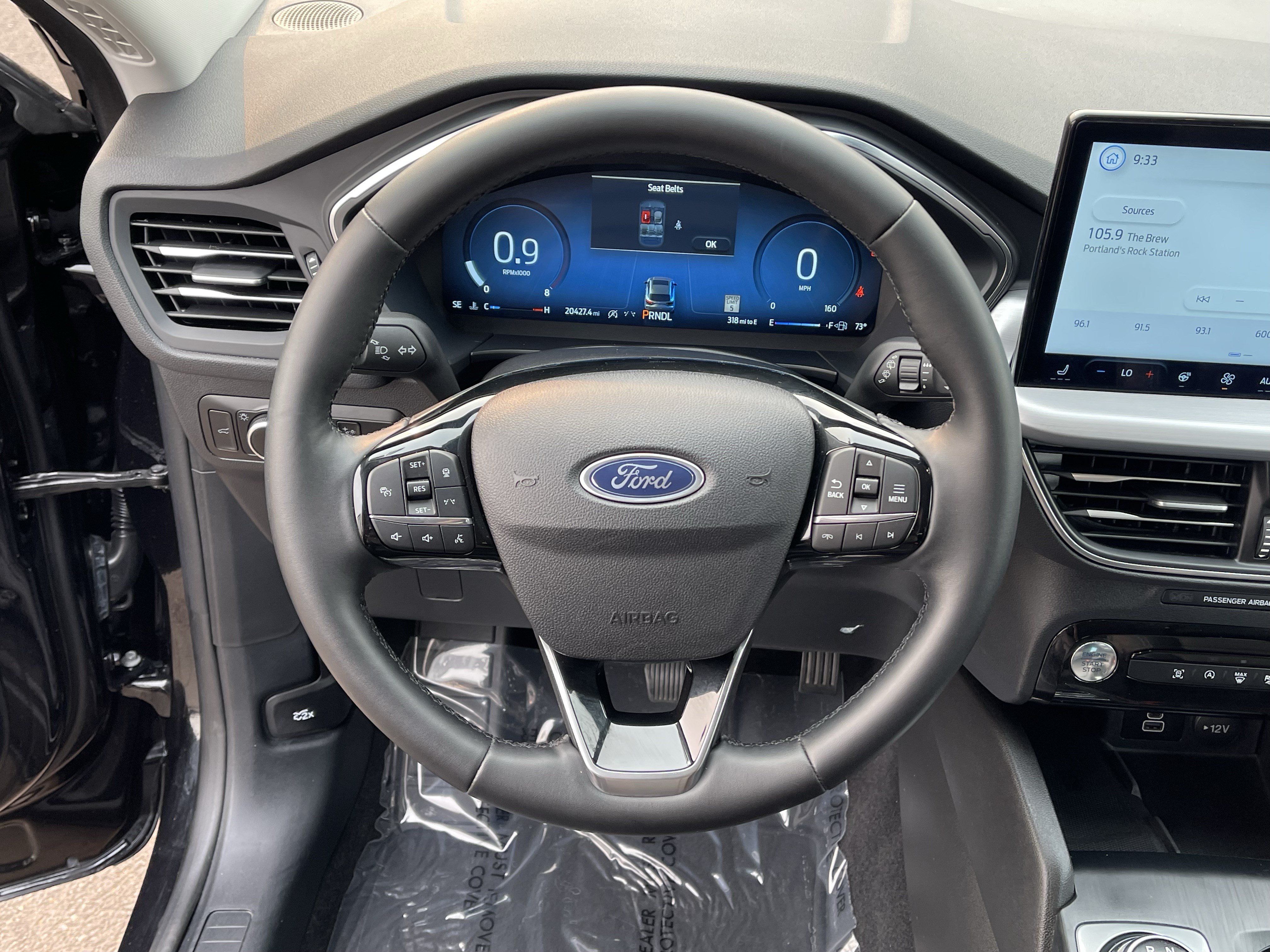 Used 2025 Ford Escape Platinum AWD/4WD image 13
