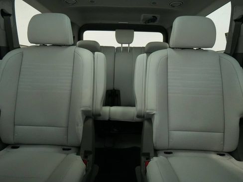 Used 2026 Hyundai Palisade Limited AWD/4WD image 23