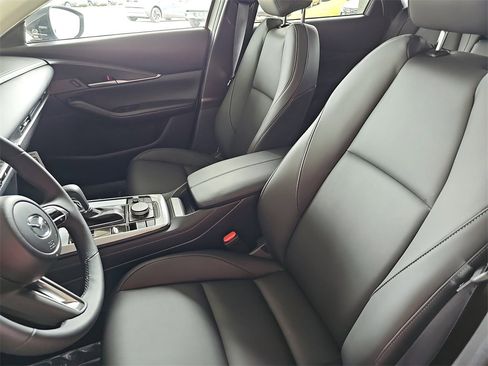 New 2025 MAZDA CX-30 AWD 2.5 S w/ Select Sport Pkg image 15