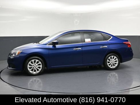 Used 2018 Nissan Sentra SV FWD image 2