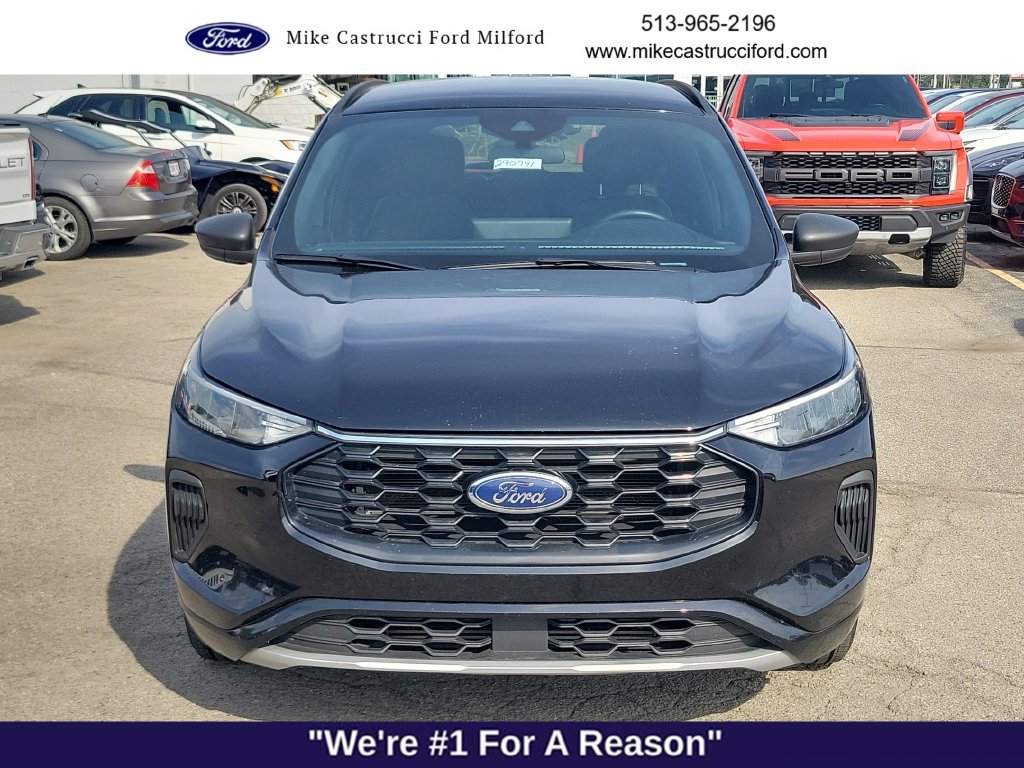 Used 2023 Ford Escape ST-Line w/ Tech Pack #1 AWD/4WD image 8