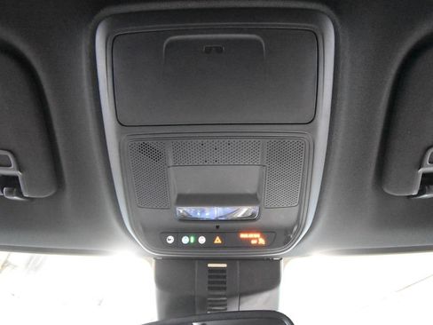 Used 2026 Buick Enclave Sport Touring AWD/4WD image 21