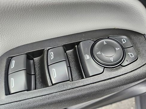 Certified 2020 Chevrolet Equinox LS w/ LS Convenience Package image 24