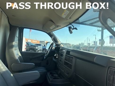 Used 2018 Chevrolet Express 3500 image 16