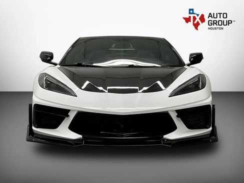 Used 2021 Chevrolet Corvette Stingray Coupe w/ Chrome Exterior Badge Package RWD image 6
