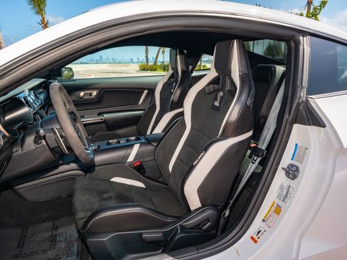 Used 2022 Ford Mustang Shelby GT500 w/ Technology Package image 7