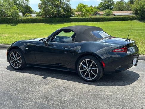 Used 2021 MAZDA MX-5 Miata Grand Touring RWD image 5