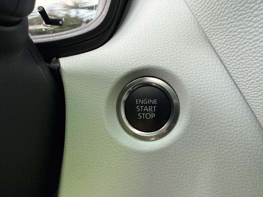 Used 2026 Toyota Corolla SE FWD image 31