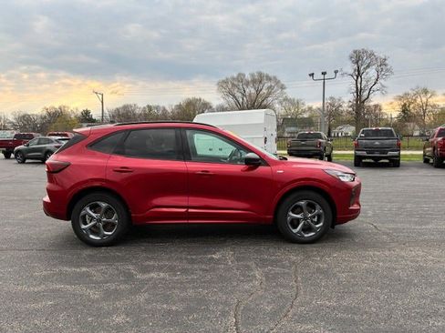 Used 2024 Ford Escape ST-Line w/ Tech Pack #1 AWD/4WD image 6