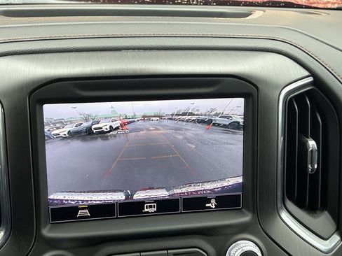 Used 2022 GMC Sierra 1500 AT4 w/ AT4 Premium Package image 19