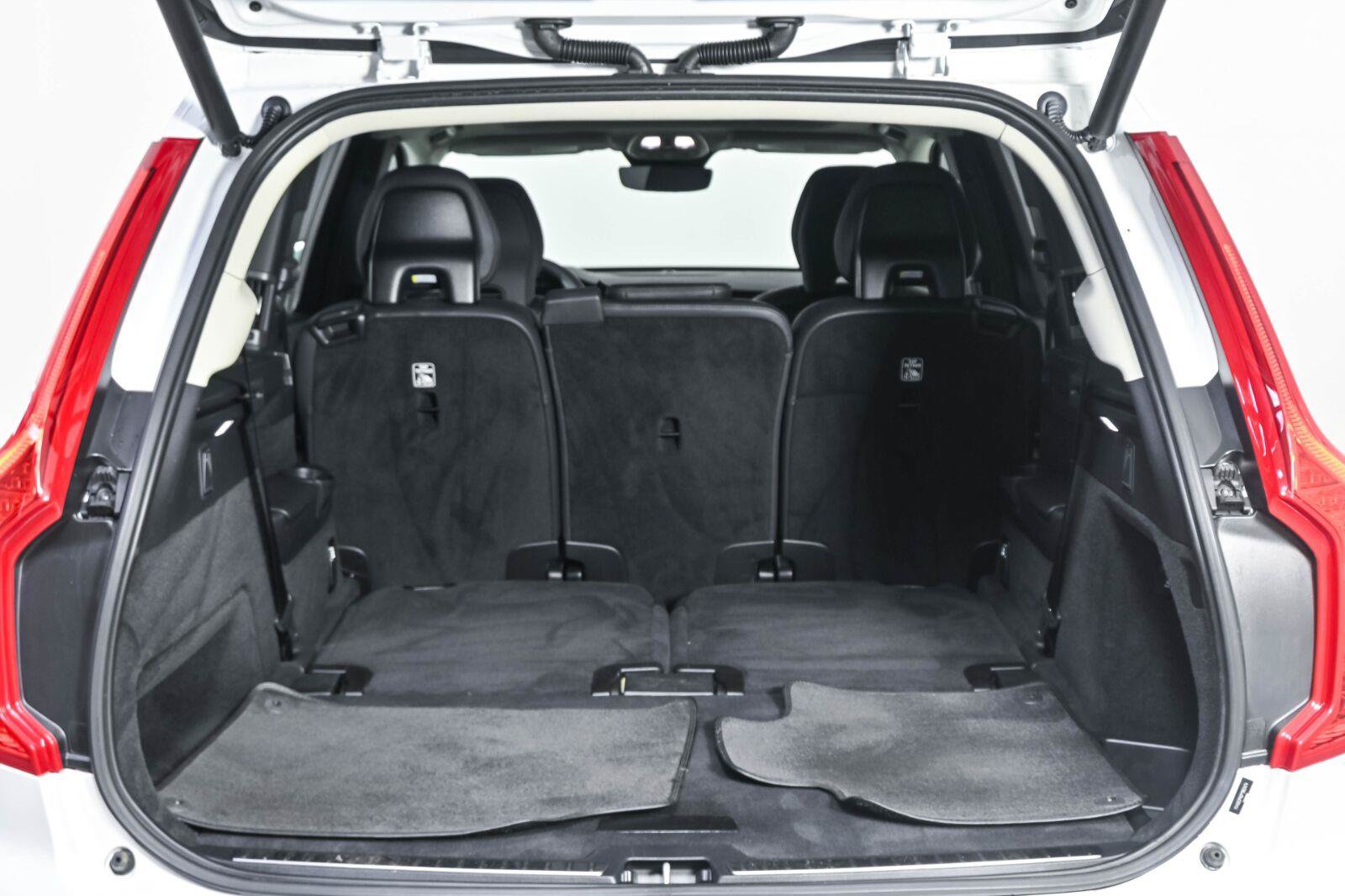 Certified 2023 Volvo XC90 B6 Plus AWD/4WD image 31