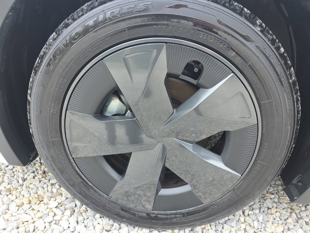 Certified 2026 Toyota Prius LE FWD image 10