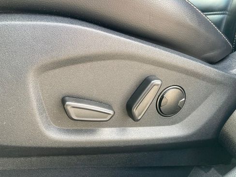 Used 2024 Ford Edge SEL AWD/4WD image 14