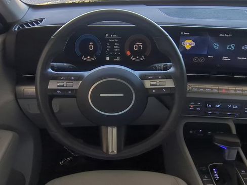 Used 2025 Hyundai Kona SEL AWD/4WD image 12