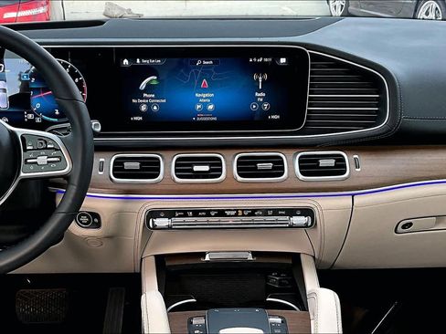 Used 2022 Mercedes-Benz GLE 350 4MATIC image 6