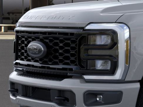 New 2026 Ford F250 Lariat w/ Black Appearance Package image 17