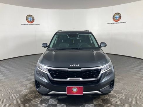 Certified 2023 Kia Seltos EX image 16