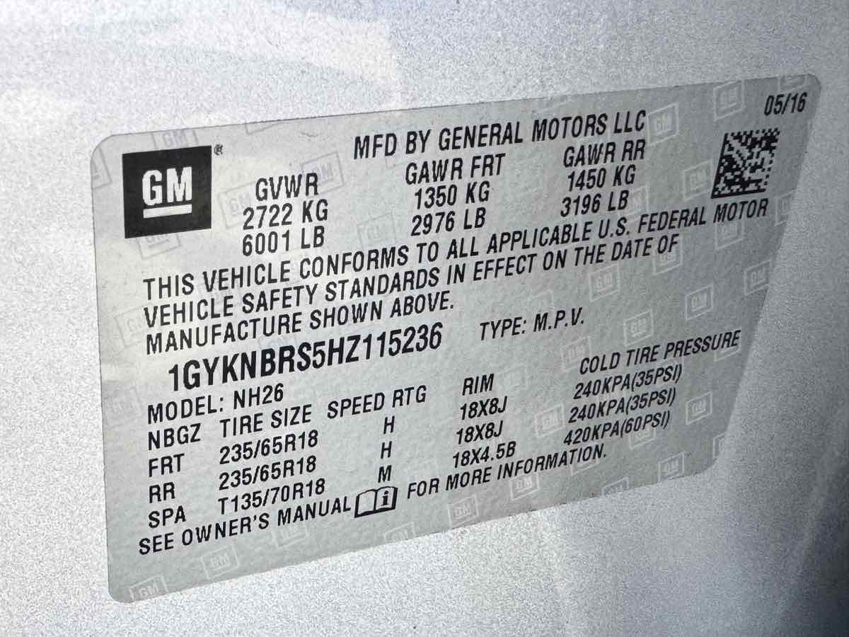 Used 2017 Cadillac XT5 Luxury w/ Driver Awareness Package FWD image 22