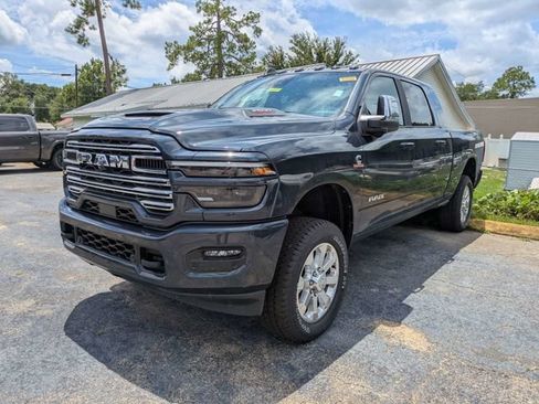 Used 2026 RAM 2500 Laramie w/ Sport Appearance Package AWD/4WD image 3