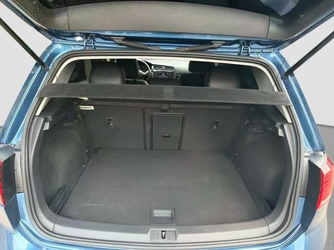 Used 2021 Volkswagen Golf 4-Door FWD image 12