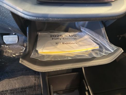 New 2026 Volvo EX30 Ultra w/ Protection Package image 18