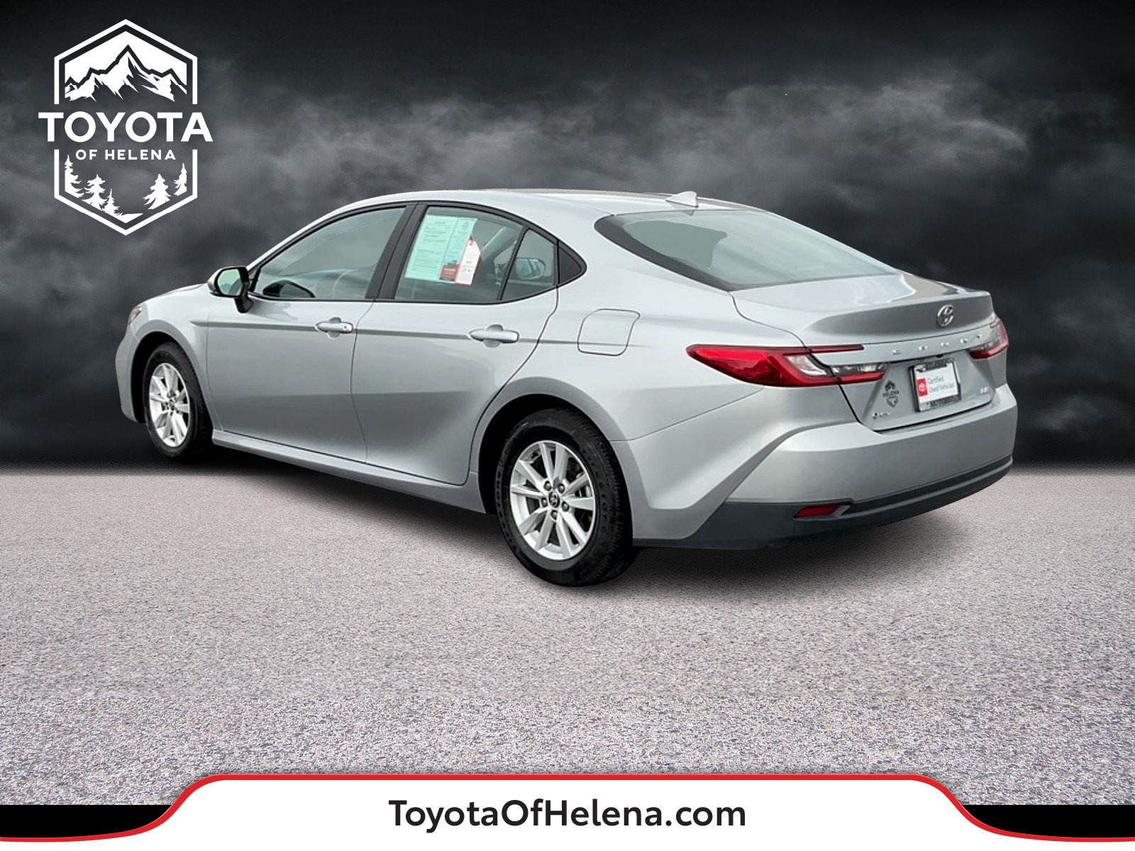 Used 2025 Toyota Camry LE FWD image 3