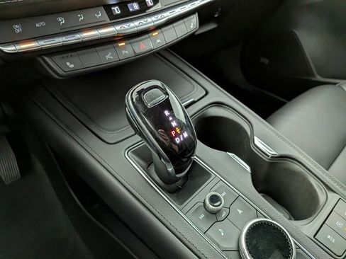 Certified 2022 Cadillac XT4 Premium Luxury w/ Enhanced Visibility Package image 21