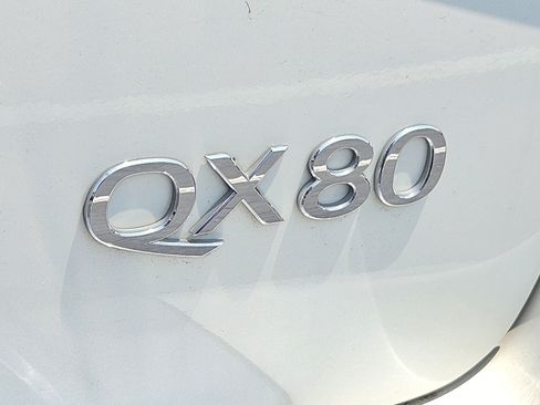 Used 2017 INFINITI QX80 2WD w/ Driver Assistance Package image 35