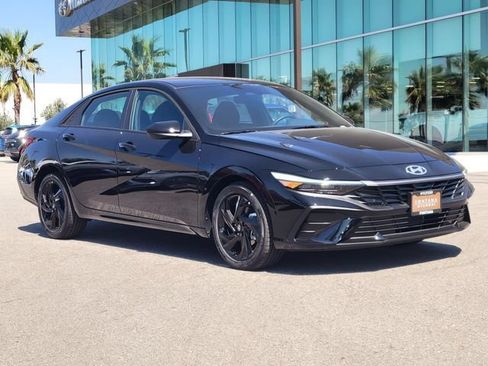 New 2026 Hyundai Elantra Sport FWD image 32