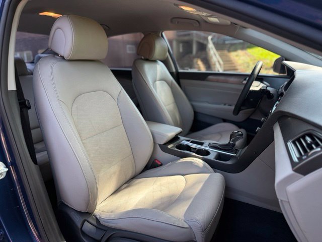 Used 2015 Hyundai Sonata Sport w/ Option Group 03 FWD image 15