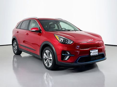 Used 2022 Kia Niro EX image 3