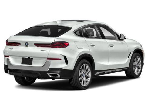 Used 2021 BMW X6 xDrive40i w/ M Sport Package image 2