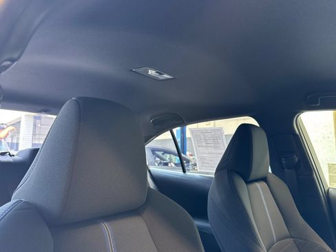 Certified 2022 Toyota Corolla SE w/ Carpet Mat Package (TMS) FWD image 21