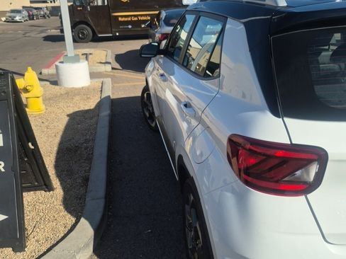 Certified 2026 Hyundai Venue SEL image 6