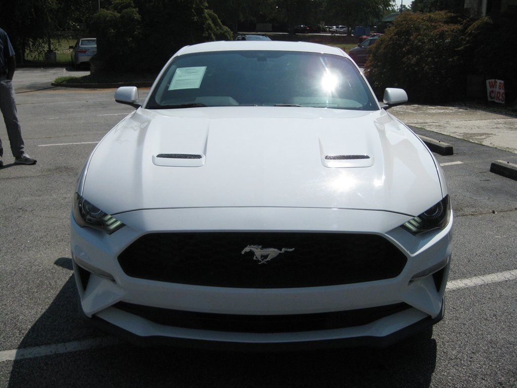 Used 2019 Ford Mustang Coupe RWD image 2