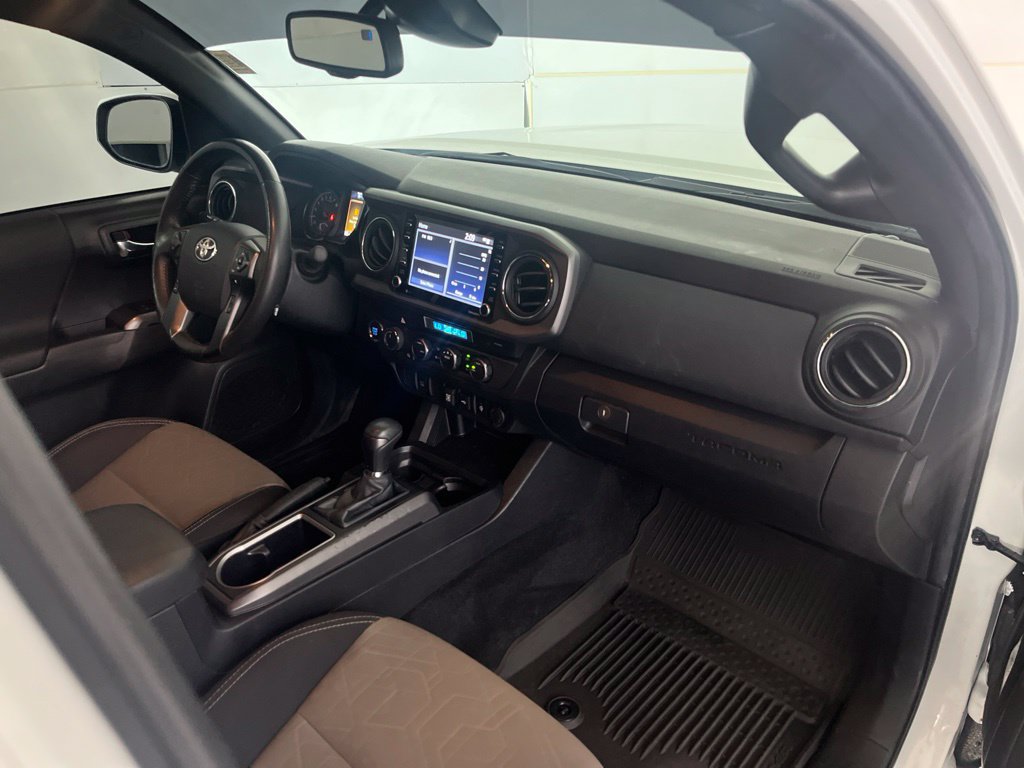 Used 2023 Toyota Tacoma TRD Off-Road AWD/4WD image 22