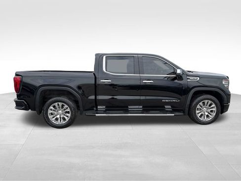 Used 2024 GMC Sierra 1500 Denali w/ Technology Package AWD/4WD image 8
