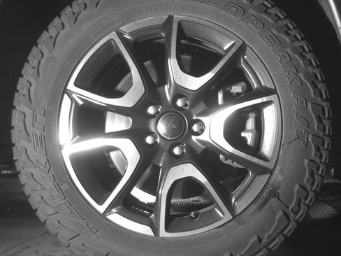 Used 2025 Jeep Compass Trailhawk image 13