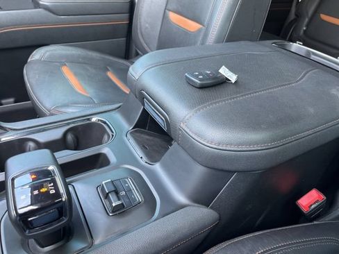 Used 2024 GMC Sierra 1500 AT4 w/ Technology Package AWD/4WD image 45