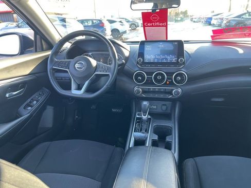 Certified 2022 Nissan Sentra SV image 17